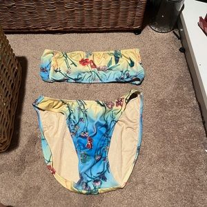 Vintage Carla Abboud designer resort size 8 floral 2 piece bathing suit